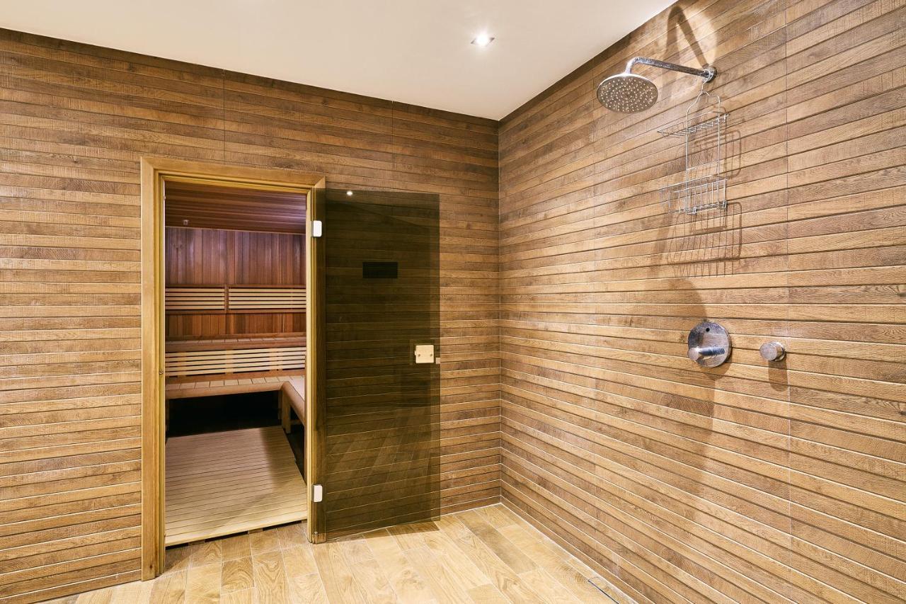 Moser Apartment *